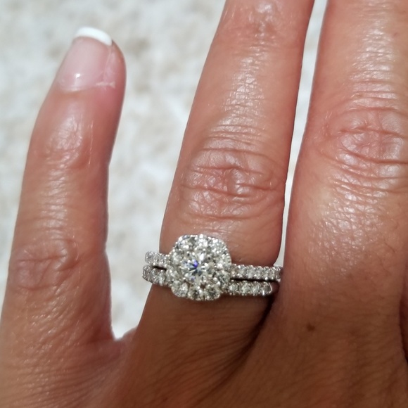 Ideal Hearts and Arrows Diamond Wedding Ring - Picture 2 of 3